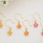 忘れな草ピアス