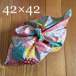 あずま袋 42×42㎝    レトロ　パッチワーク風　ピンク