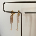 the Shell with biwapearl 淡水パール 琵琶湖産 イヤリング　ピアス変更可能