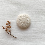 まぁるい刺繍パッチンピン＊l