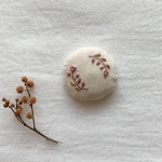 まぁるい刺繍パッチンピン＊d