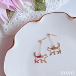 とことこ猫ゴールドピアス イヤリング /サージカルステンレス ニッケルフリー nonoacs / ネコ cat 無料ラッピング