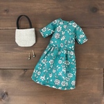 リカちゃん服 グリーンの花柄ワンピースのコーデ