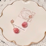 限定一個❣️薔薇とビジューのピンクイヤリング🌹