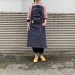 ★19オンス★おうちキャンプやDIY、アウトドアに。岡山産生デニムロング丈エプロン