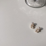 range pearl earring