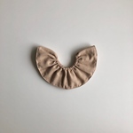 frill bib〈milk tea〉　