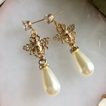 雫パールと蜂のピアス
