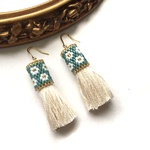 再販♡flower × tassel earrings（emerald green）