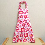花柄（赤）ゴム紐　子供用エプロン　90～160【ゴム紐両端縫付／マジックテープ／結ぶ紐選択可】
