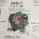 仮置きマスクケース　　　薔薇柄（グリーン）
