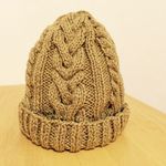 【再販】ニット帽　ベージュ　アラン編み