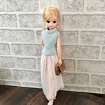 リカちゃん　服　ハイネックトップス×ホワイトプリーツスカート