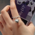 Silver heart ring