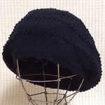 さらさらコットン🌿ヤーンで編んだ黒のボリュームベレー帽