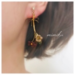 【再販】花束の耳飾り    ピアス/イヤリング　ディープレッド×グレージュ