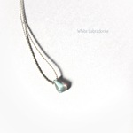 ホワイトラブラドライト macramé ペンダント