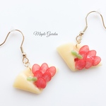 クレープ・イチゴ[ピアス]