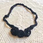 黒いお花のラリエット