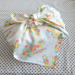 フラワーガーデン　うさぎ柄　お弁当包み