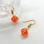 サイコロピアス　オレンジ