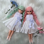 Blooming Flower / white