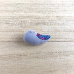小鳥のブローチ