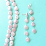ラベンダーパール　ライン丸コイン　チタンスタッドピアス 