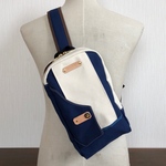受注生産　ボディバッグ  紺/生成り