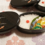【容器違い再販】しゃけ弁当☆黒鯉☆ミニチュアフード