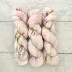 手染め糸 No.93 100% merino 1-ply〝さくらさくら〟