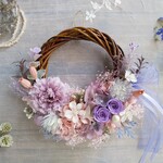 Lune Bonheur＜pale iris＞＊受注制作＊ハーフムーンリース＊プリザーブドフラワー＊リース＊お花＊ギフト＊母の日＊結婚祝い＊記念日＊新築祝い