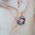 マーブリングフープのピアス