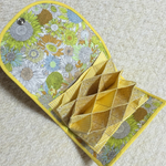 オーダー品 リバティのハニカムカードケース スモール・スザンナ イエロー