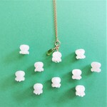 幸運を運ぶ♪　白蝶貝　すずらん　ペリドットリーフ　ネックレス14kgf40cm