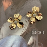 RUKIRIRIA #458 ピアスのみ　フラワーゴールドピアス  メタリックピアス 
