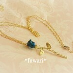 一輪の薔薇（藍）