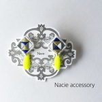 四角の刺繍ピアス
