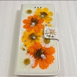 【krk4様ご専用】 ✨黄花コスモスとノースポール✨押し花ベルト無し手帳型iPhone 11 ケース