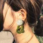 ラタン  ループ　ピアス　/イヤリング　ライトグリーン　