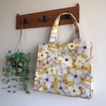 ラミネート オックス　fleur【フルール】（ダンデライオン）のトートバッグ