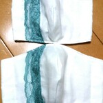 お布団屋さんのダブルガーゼマスク（白×グリーンレース）子ども用