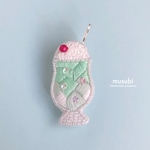 刺繍ブローチ＊クリームソーダ