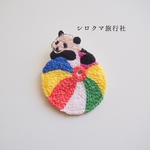 【すぐ発送】ころころパンダの刺繍ブローチ