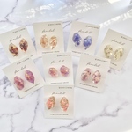 宝石ピアス