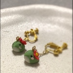 春を告げる鶯のイヤリング