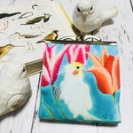 チューリップ　と　オカメインコ　・　二つ折り財布　* 文鳥　鳥　小鳥 花柄 水色 財布　レディース プレゼント 20200414