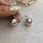 silver925 フープ×ボールのピアス