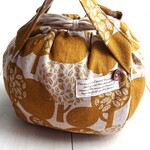『Colon●巾着bag 』(大)■北欧テイスト／ポルカドットの森(マスタード)