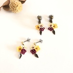 タティングレースの花咲くピアス～秋の草花～